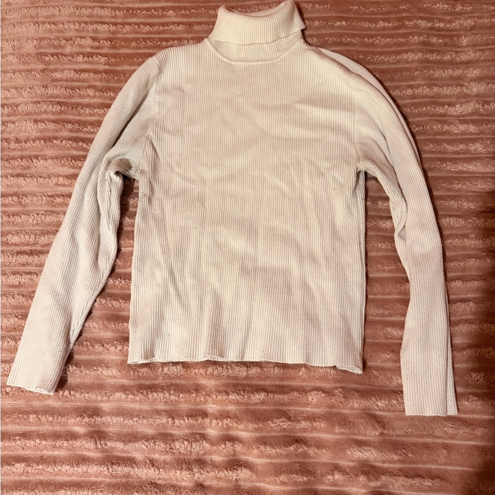 Women's Cropped Cream Turtleneck Sweater
